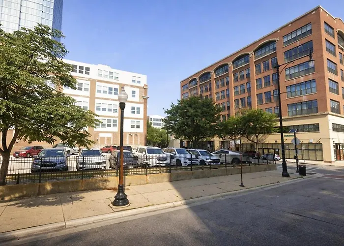 Apartment Stylish Cozy 3br 420 Friendly With Gym Near Mccormick Place, Grant Park And Soldier Field