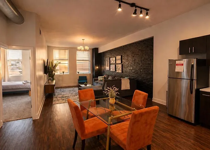 Stylish Cozy 3br 420 Friendly With Gym Near Mccormick Place, Grant Park And Soldier Field Apartment